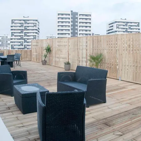 Daire Design With Large Balcony And Parking Paris