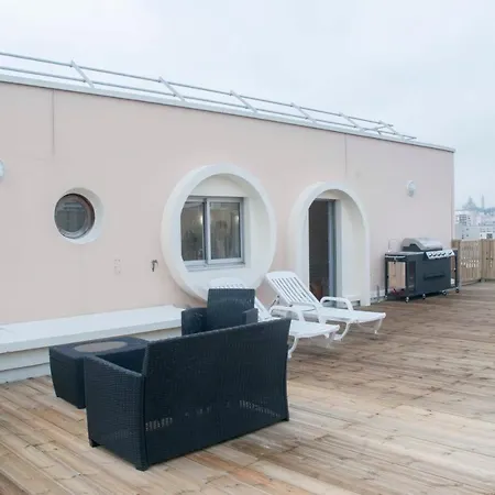 Design With Large Balcony And Parking Daire